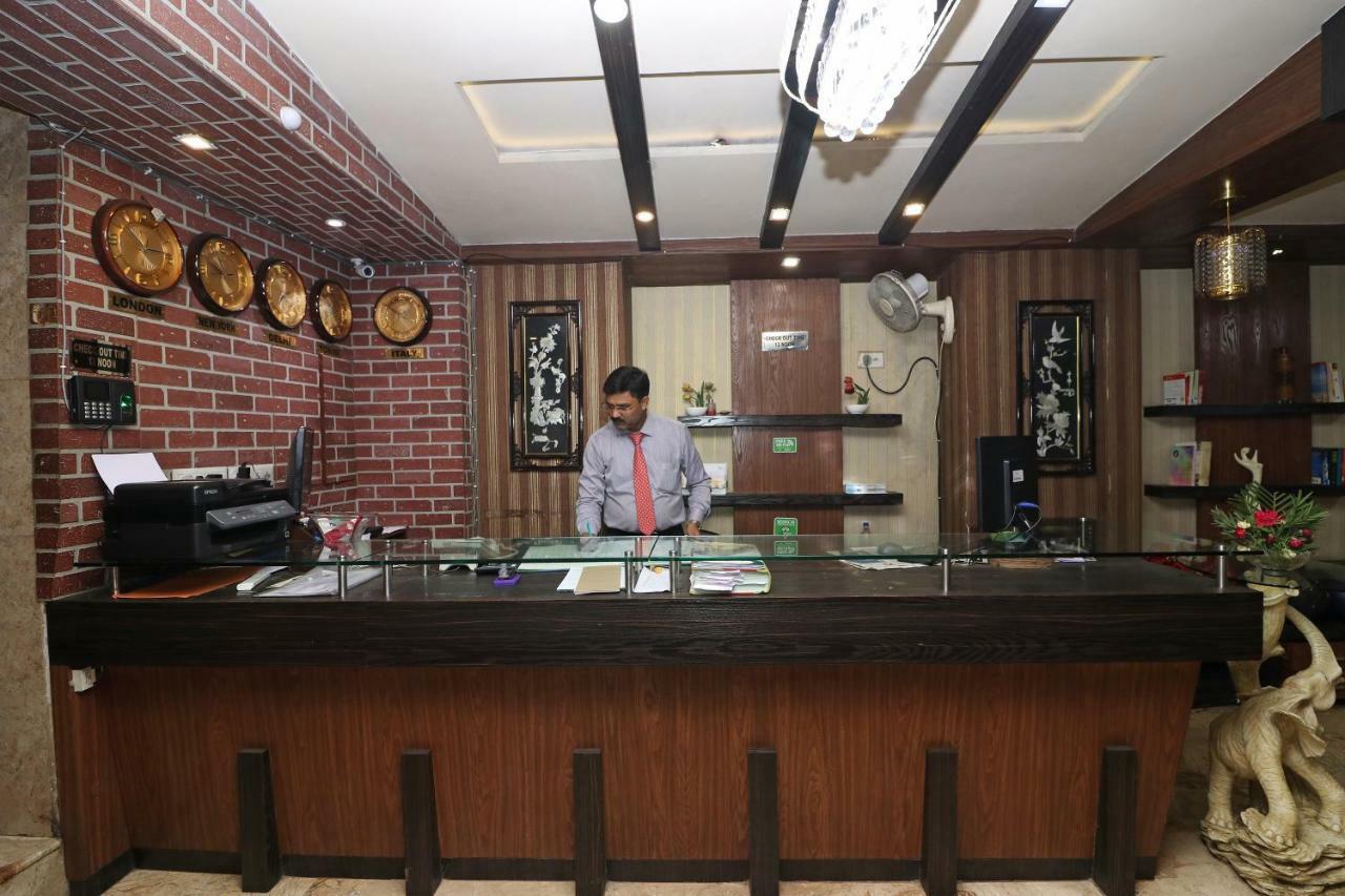 Hotel Heaven Kalküta Dış mekan fotoğraf