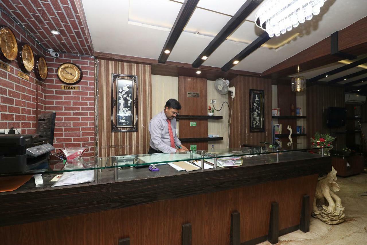 Hotel Heaven Kalküta Dış mekan fotoğraf