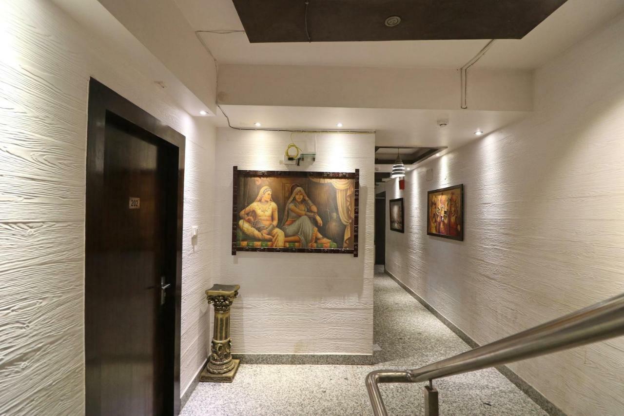 Hotel Heaven Kalküta Dış mekan fotoğraf